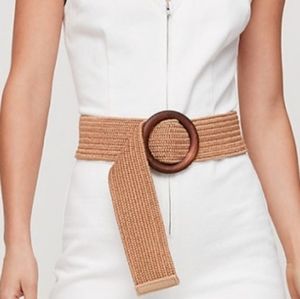 Aritzia Main Character Stretch Belt
